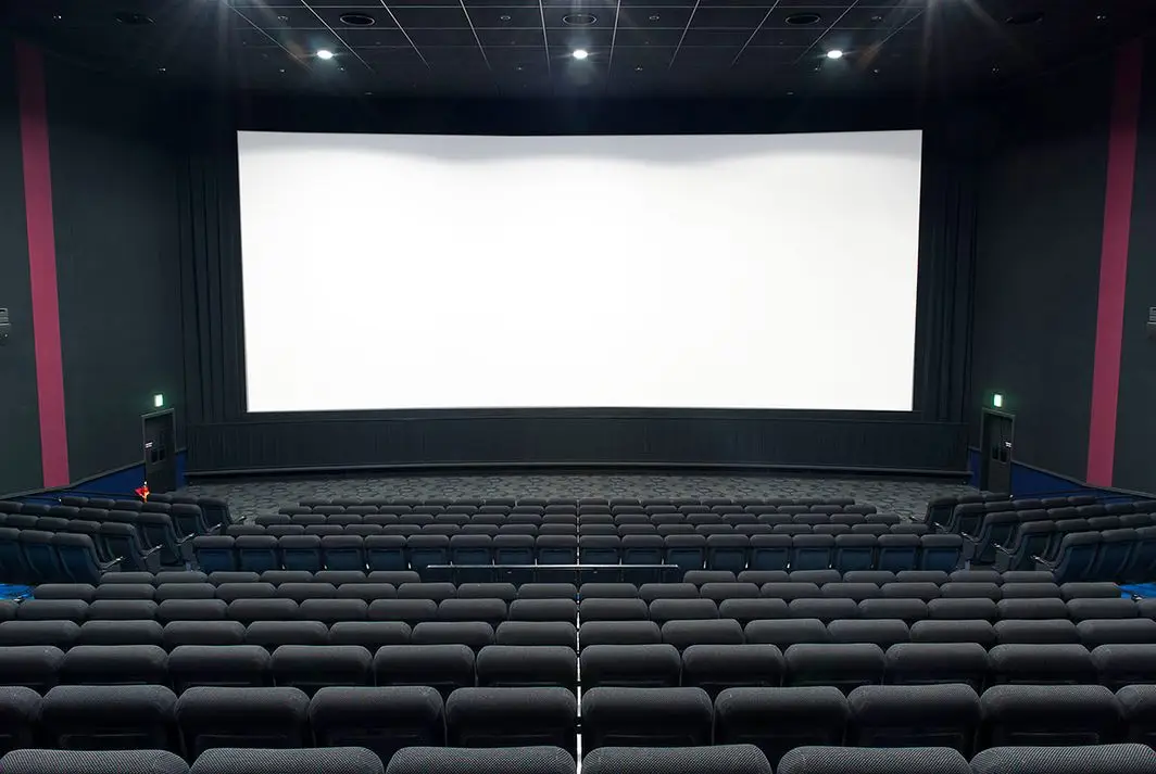 【プレスリリース】映画の音声が補聴器に直接届く時代へ 日本初！映画館で『Auracast映画祭・体験会』開催 難聴者のQOL向上を支える次世代音声共有技術